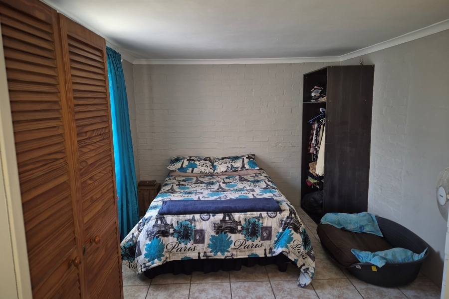 4 Bedroom Property for Sale in Onverwacht Western Cape
